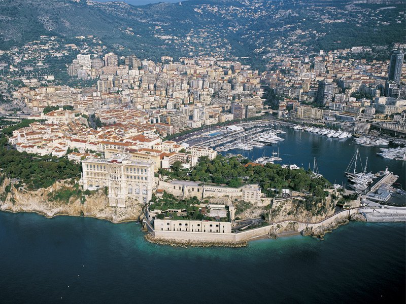 Banner image: Monaco Yacht Show 2015. The magnificent Monaco port, pictured above, will be expanding its territory in 2016 to keep up with the growing world of luxury yachts and sailing