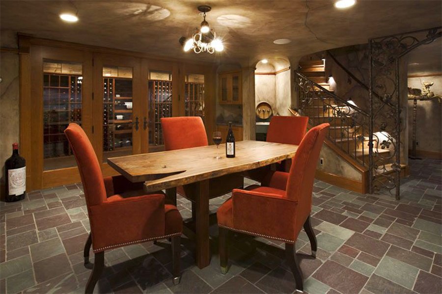 This estate on the western shore of Lake Tahoe has a host of luxurious amenities; among them is a beautiful 2,500-bottle subterranean wine cellar with its own tasting room and display area.