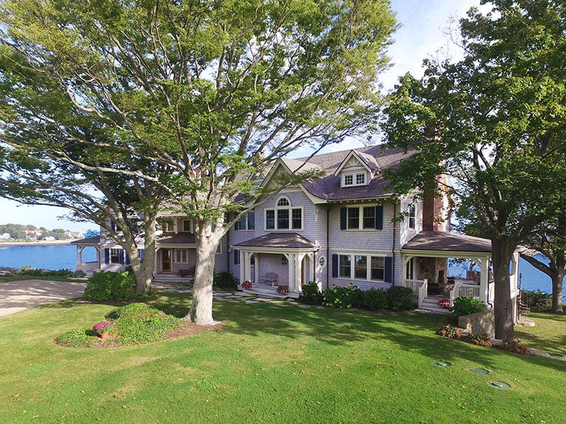 Walls of windows and French doors provide unparalleled vistas of the North Shore, Massachusetts Bay, and the Boston skyline at this magnificent estate on the southeastern tip of Coolidge Point. On the market with LandVest Inc., an exclusive affiliate of Christie’s International Real Estate.