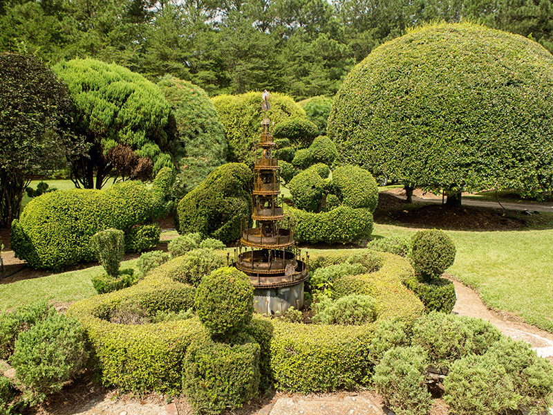 Pearl Fryar Topiary Garden