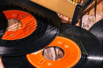 Records Revival: Why Vinyl Is Back in Vogue