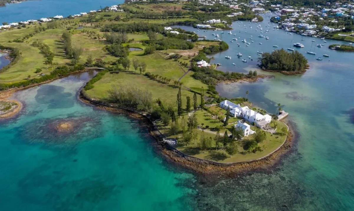 Luxury villa in Bermuda