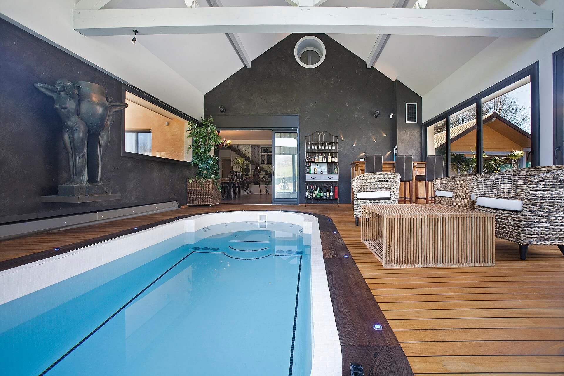 9 Homes with Indoor Swimming Pools | Christie's International Real Estate, image size:1920x1279