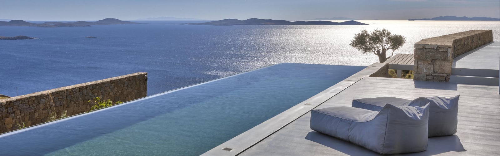 Splash into Summer: 6 Homes with Infinity Pools | Christie's International  Real Estate, image size:1600x500